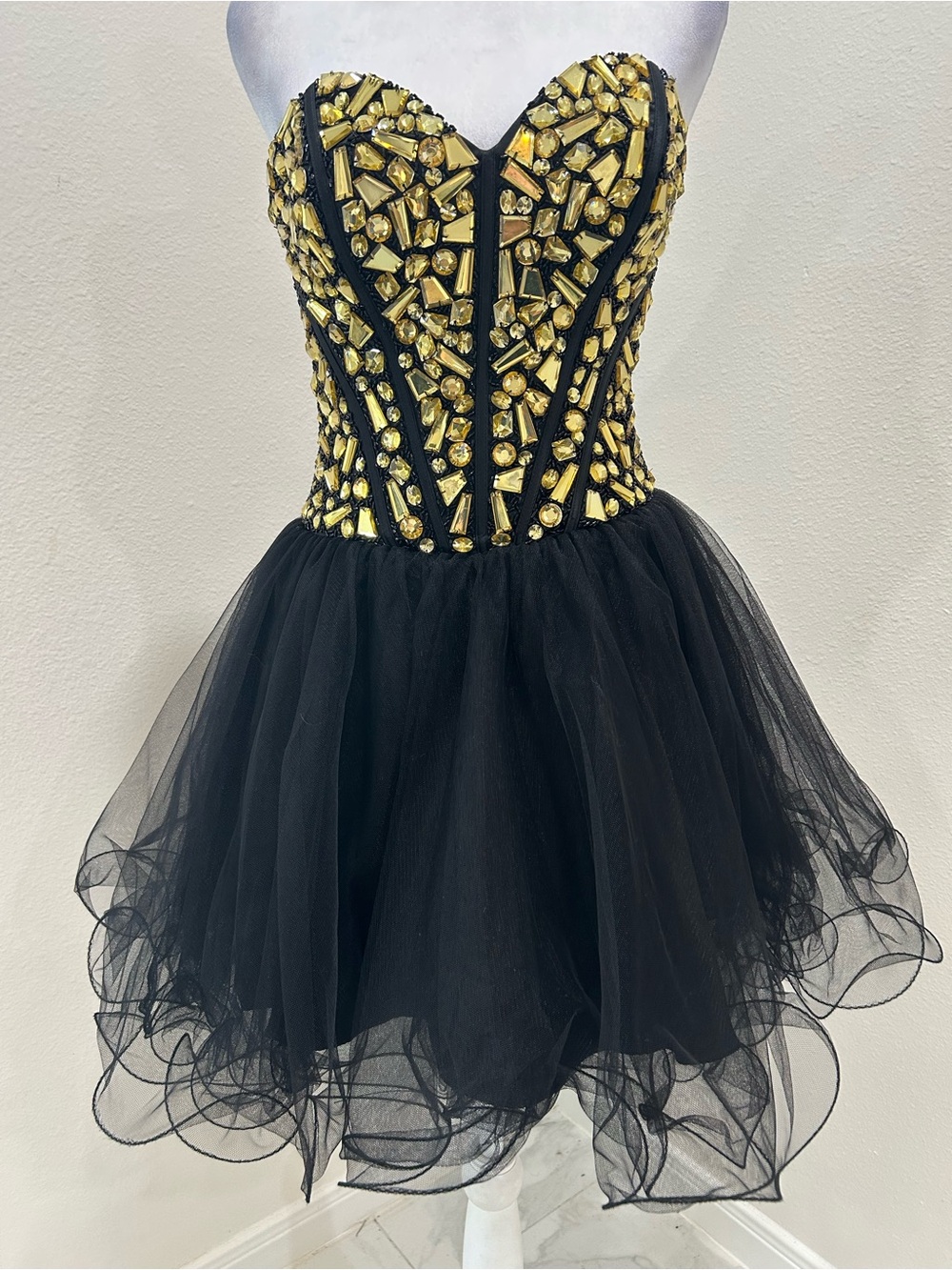 Xcite Vintage Tulle Party Prom Dress with Gold Embellished Corset Bodice, Size 4